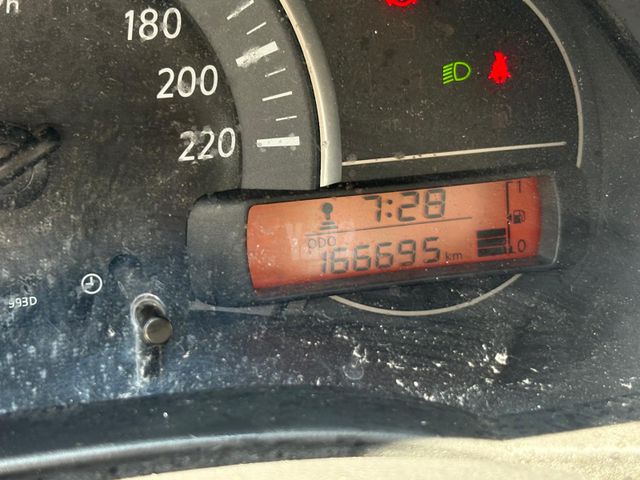 מודעת רכב ניסאן מיקרה