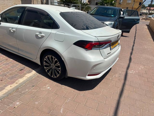 טויוטה קורולה