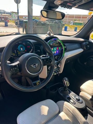 מיני קופר SE (חשמלית)