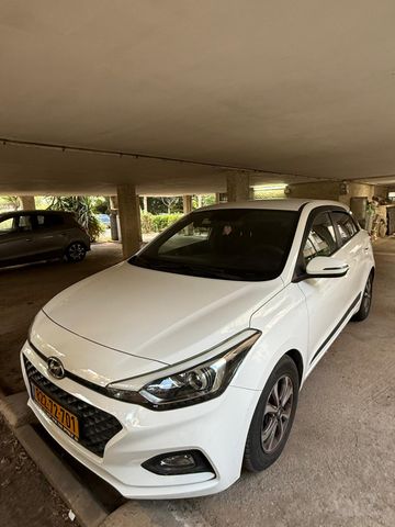 יונדאי i20