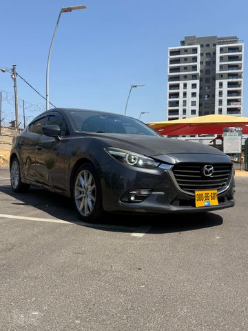 מודעת רכב מאזדה 3
