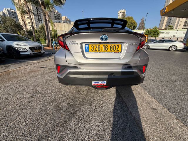 טויוטה C-HR