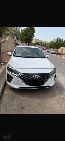 יונדאי איוניק