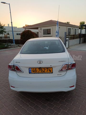 טויוטה קורולה