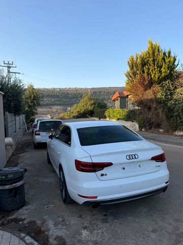 אאודי A4