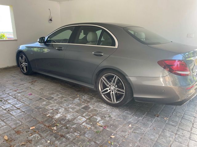 מרצדס-בנץ E-class