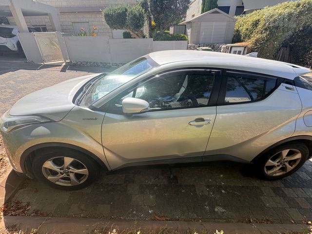 טויוטה C-HR