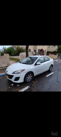 מודעת רכב מאזדה 3