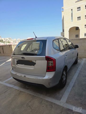 מודעת רכב קיה קארנס