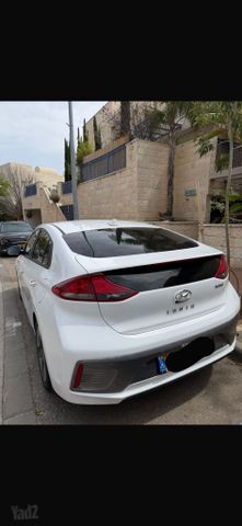 יונדאי איוניק