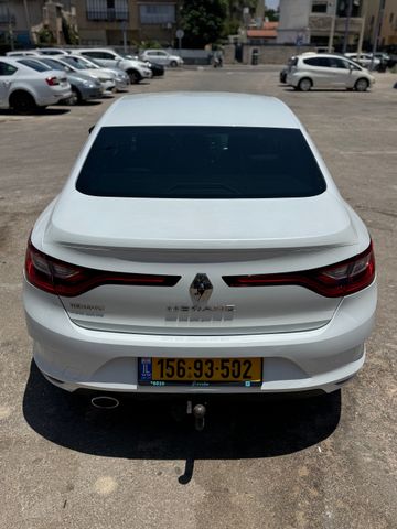 רנו מגאן