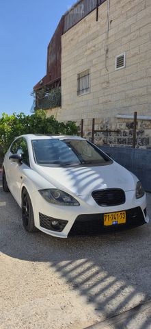 מודעת רכב סיאט לאון