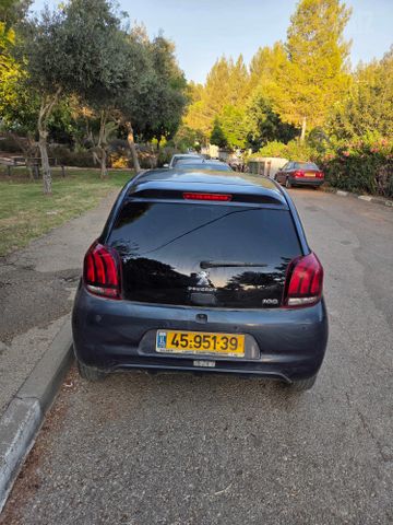 מודעת רכב פיג'ו 108