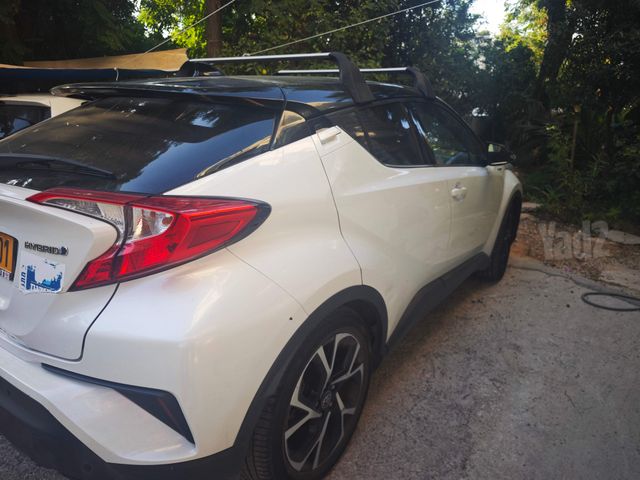 טויוטה C-HR