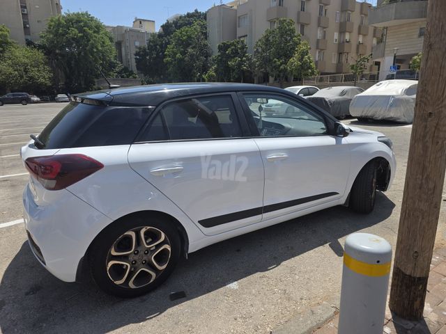 יונדאי i20