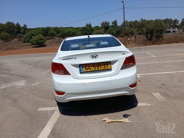 יונדאי אקסנט i25