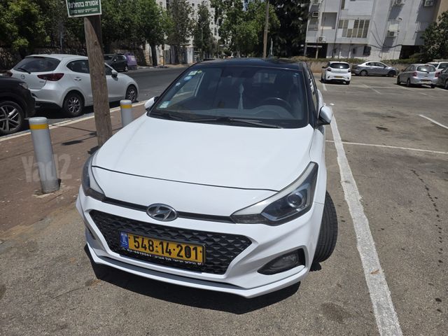 יונדאי i20