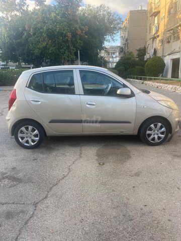 יונדאי i10