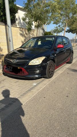 יונדאי i30