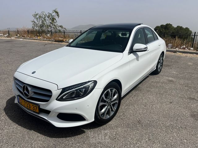 מודעת רכב מרצדס-בנץ C-class