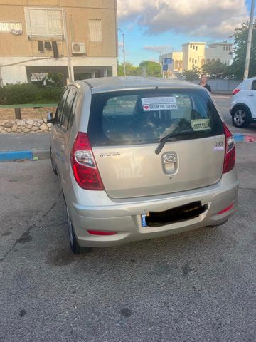יונדאי i10