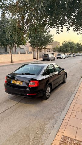 סקודה אוקטביה