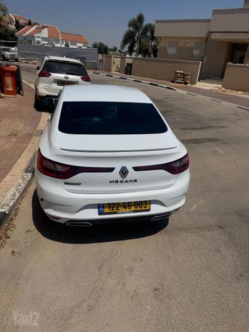 רנו מגאן