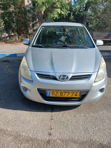 יונדאי i20