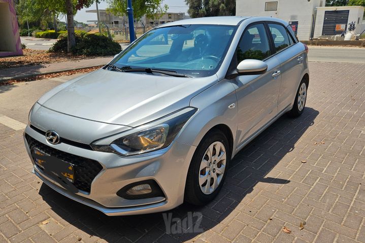 מודעת רכב יונדאי i20