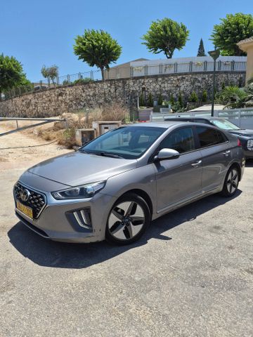 יונדאי איוניק