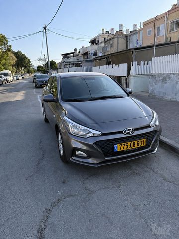 יונדאי i20