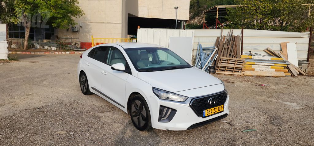 מודעת רכב יונדאי איוניק
