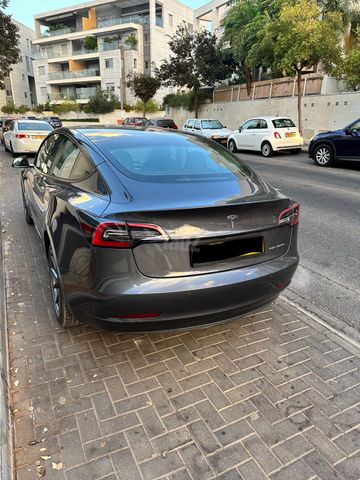 טסלה מודל 3