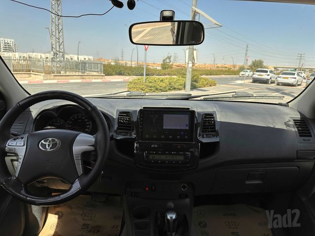 מודעת רכב טויוטה היילקס