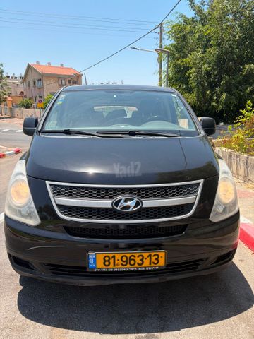 יונדאי H-1 / i800