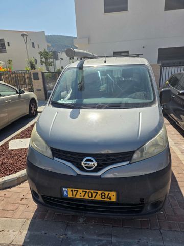 מודעת רכב ניסאן NV200
