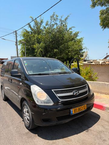 יונדאי H-1 / i800