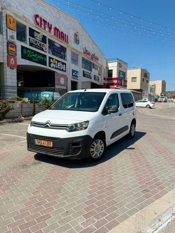 מודעת רכב סיטרואן ברלינגו