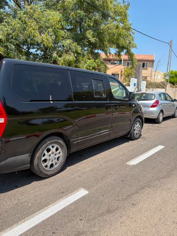 יונדאי H-1 / i800