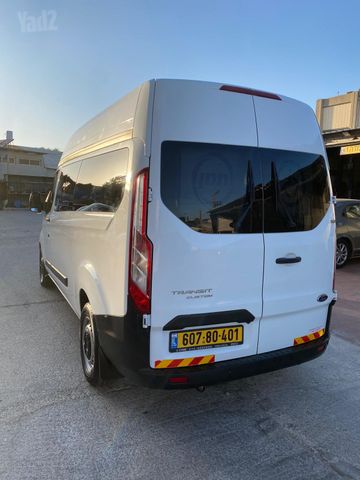 פורד טרנזיט קוסטום