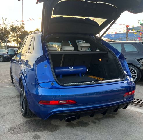 אאודי RS Q3
