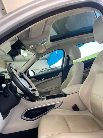 יגואר F-Pace