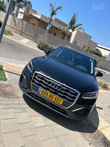 אאודי Q2