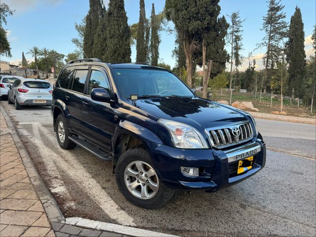 טויוטה לנד קרוזר
