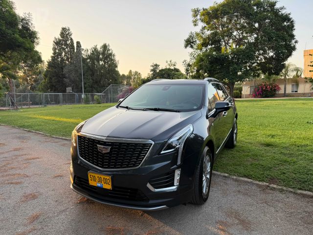 קאדילק XT5