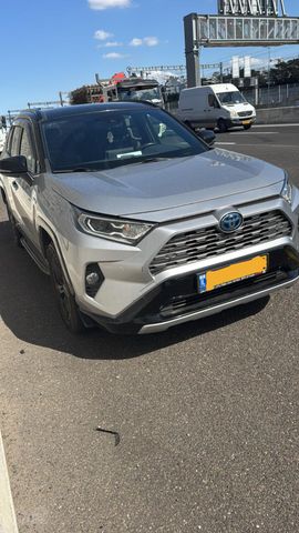 טויוטה RAV4