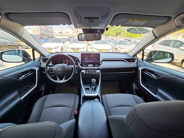 טויוטה RAV4
