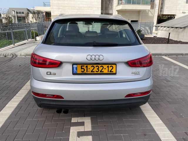 אאודי Q3