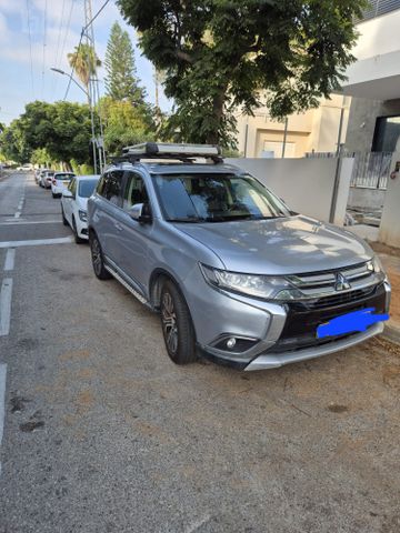 מיצובישי אאוטלנדר