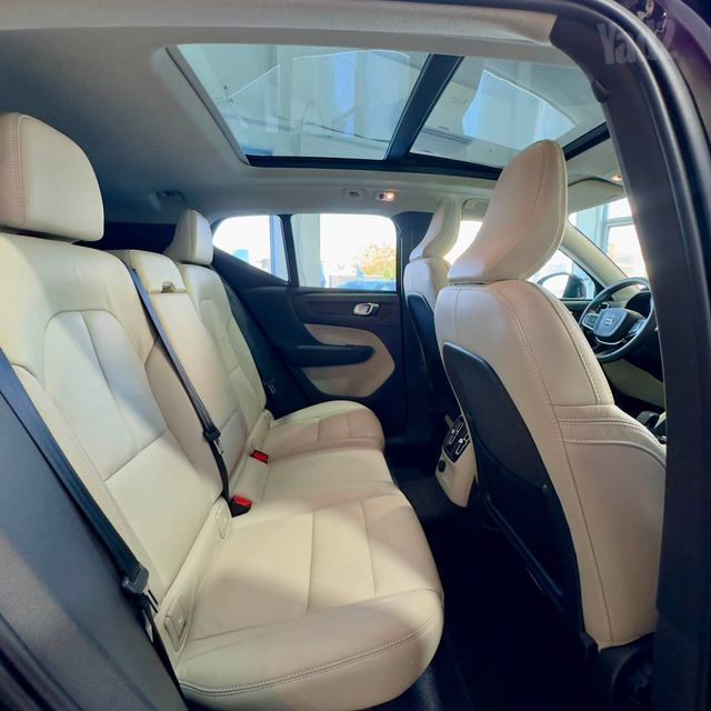 וולוו XC40